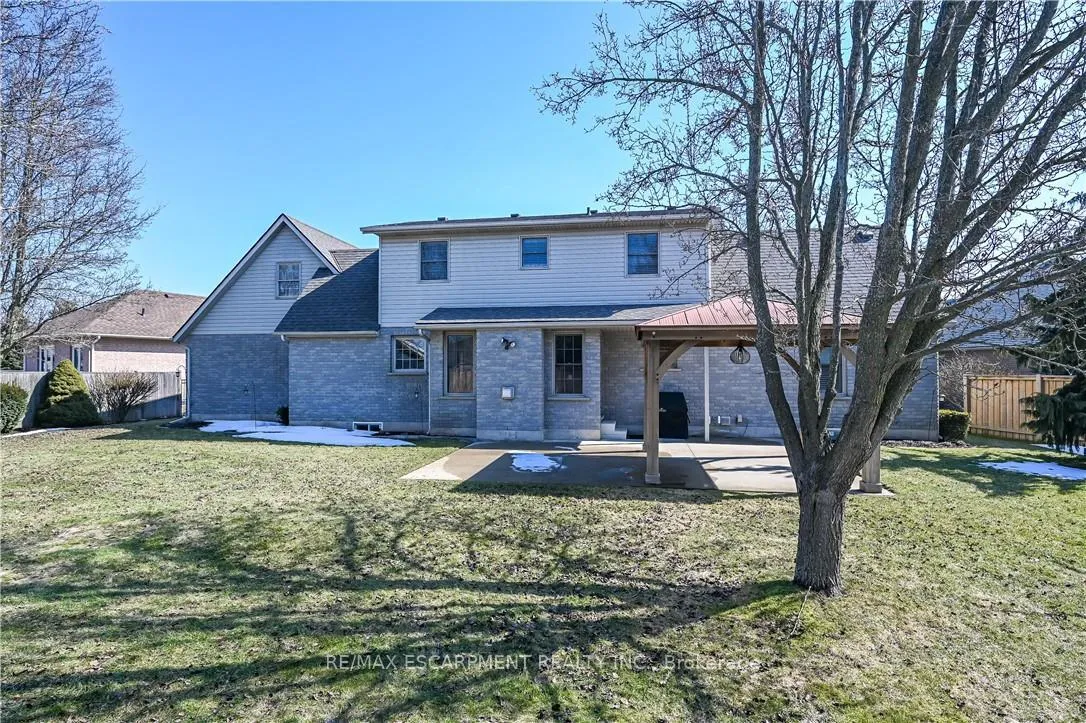 Photo 43 of 17 Angle Street, Norfolk, Simcoe — HOMEH