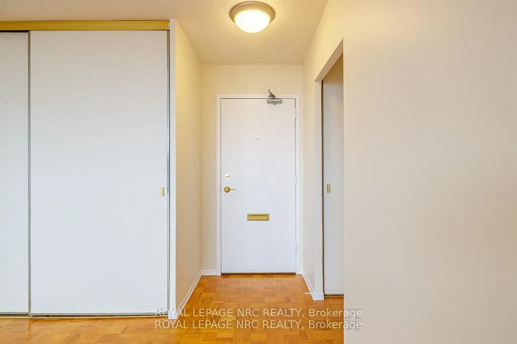Photo 4 of Unit 1006, 15 Towering Heights Boulevard, St. Catharines, Glendale/Glenridge — HOMEH