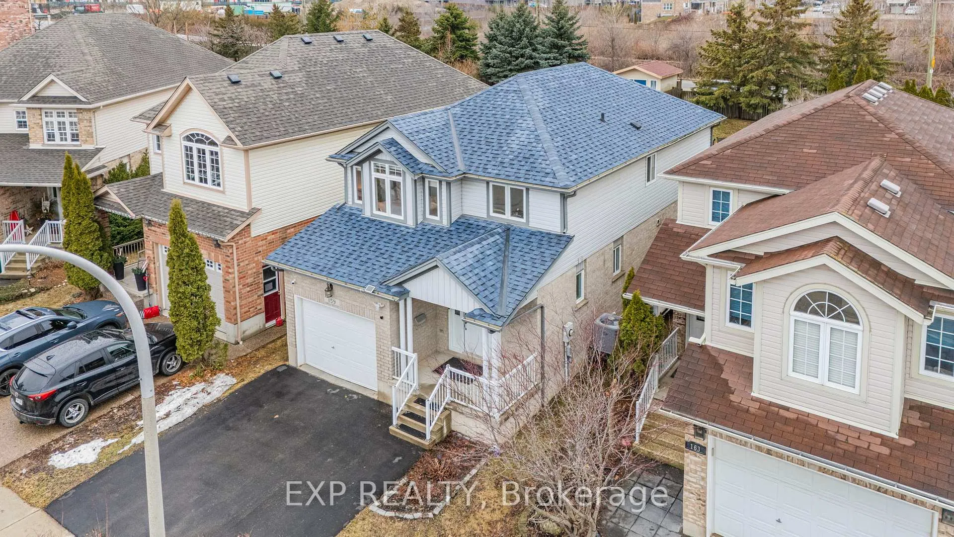 Photo 3 of 159 Sophia Crescent, Kitchener, Huron Park — HOMEH