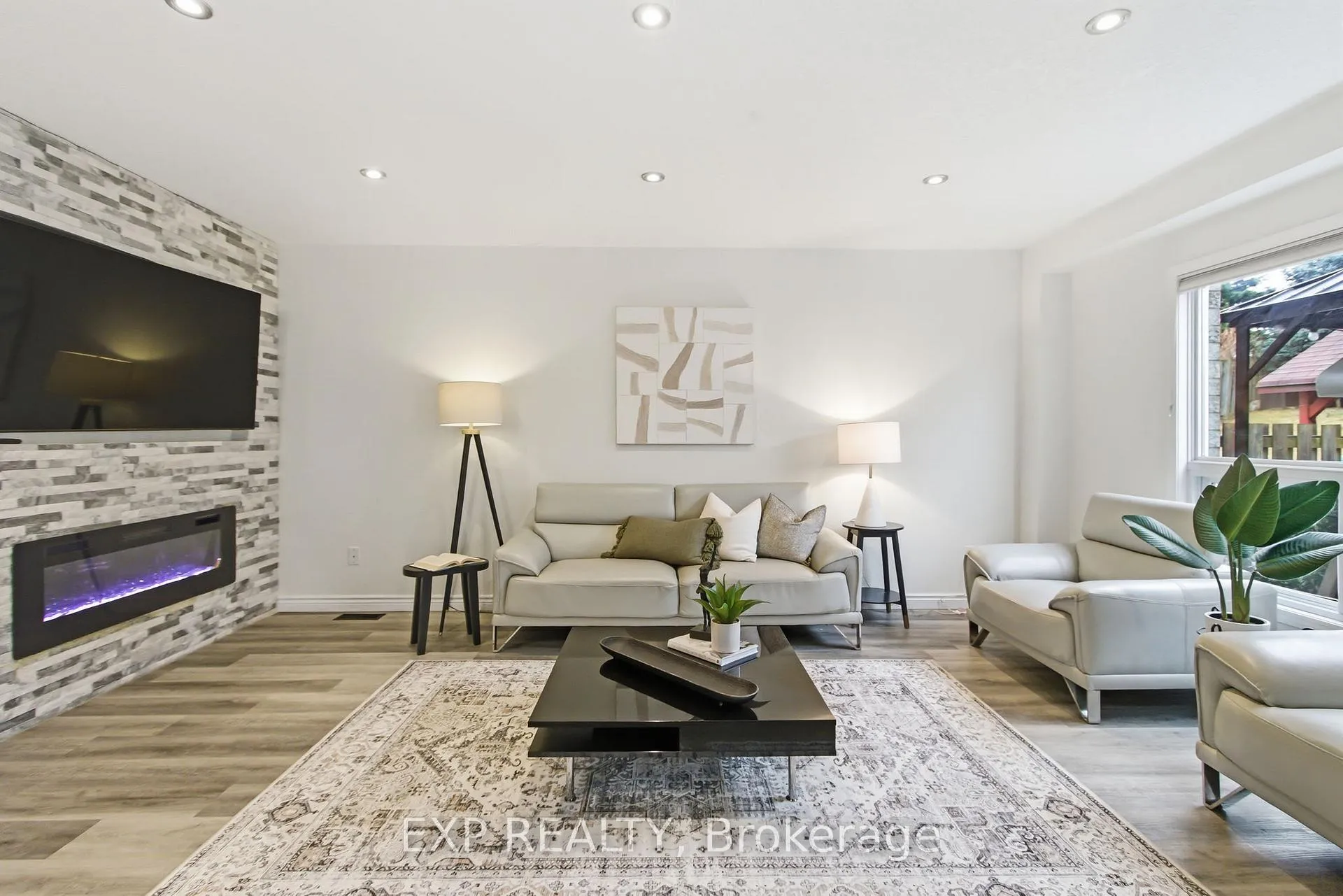 Photo 8 of 159 Sophia Crescent, Kitchener, Huron Park — HOMEH
