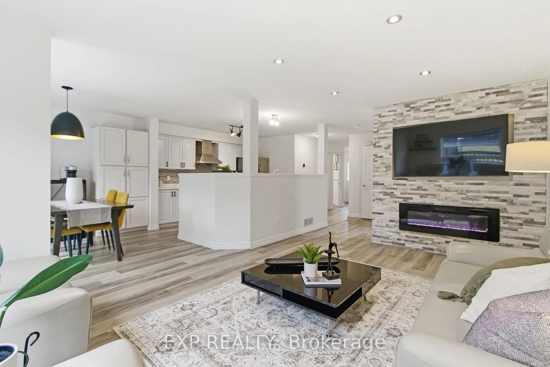 Photo 9 of 159 Sophia Crescent, Kitchener, Huron Park — HOMEH