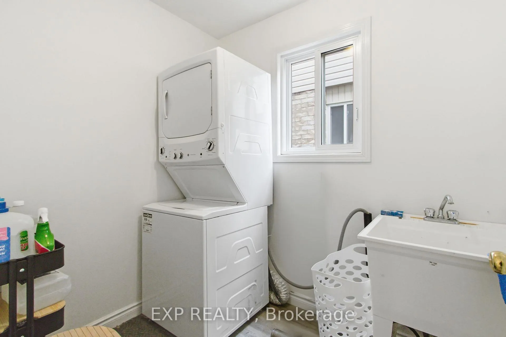 Photo 16 of 159 Sophia Crescent, Kitchener, Huron Park — HOMEH