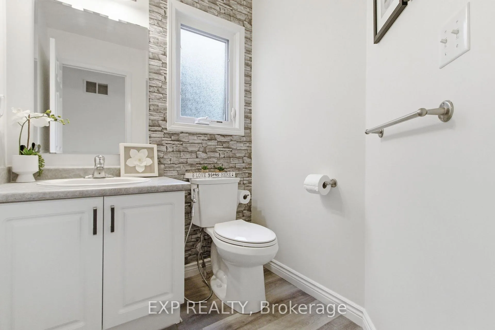 Photo 17 of 159 Sophia Crescent, Kitchener, Huron Park — HOMEH