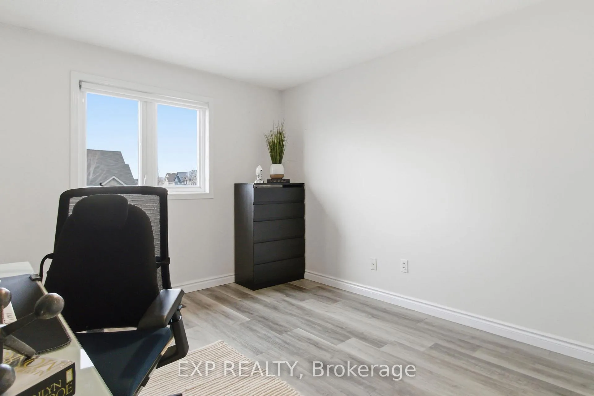 Photo 30 of 159 Sophia Crescent, Kitchener, Huron Park — HOMEH