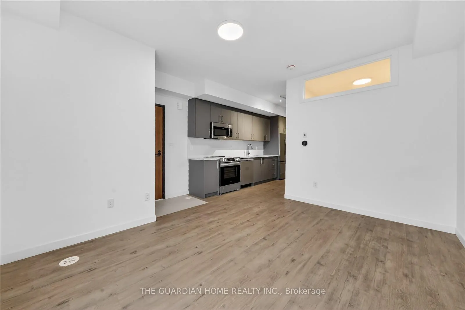 Photo 7 of Unit 5, 3175 Denison Street, Markham, Middlefield — HOMEH