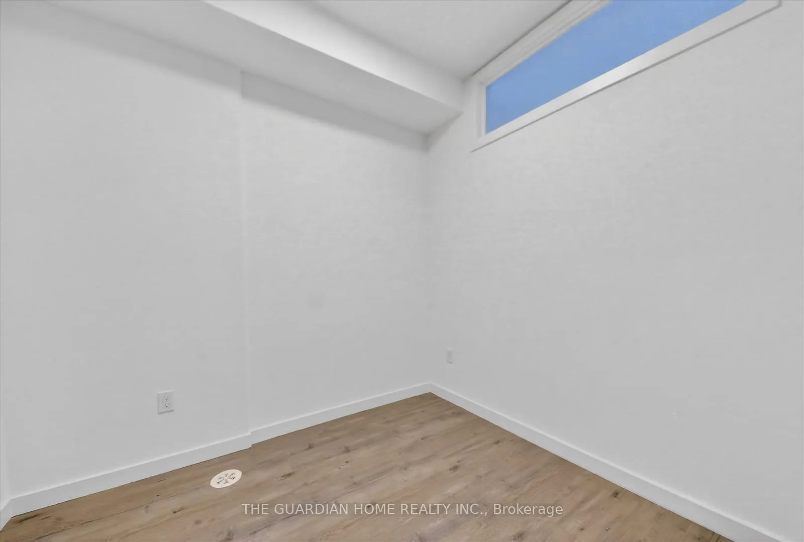 Photo 11 of Unit 5, 3175 Denison Street, Markham, Middlefield — HOMEH