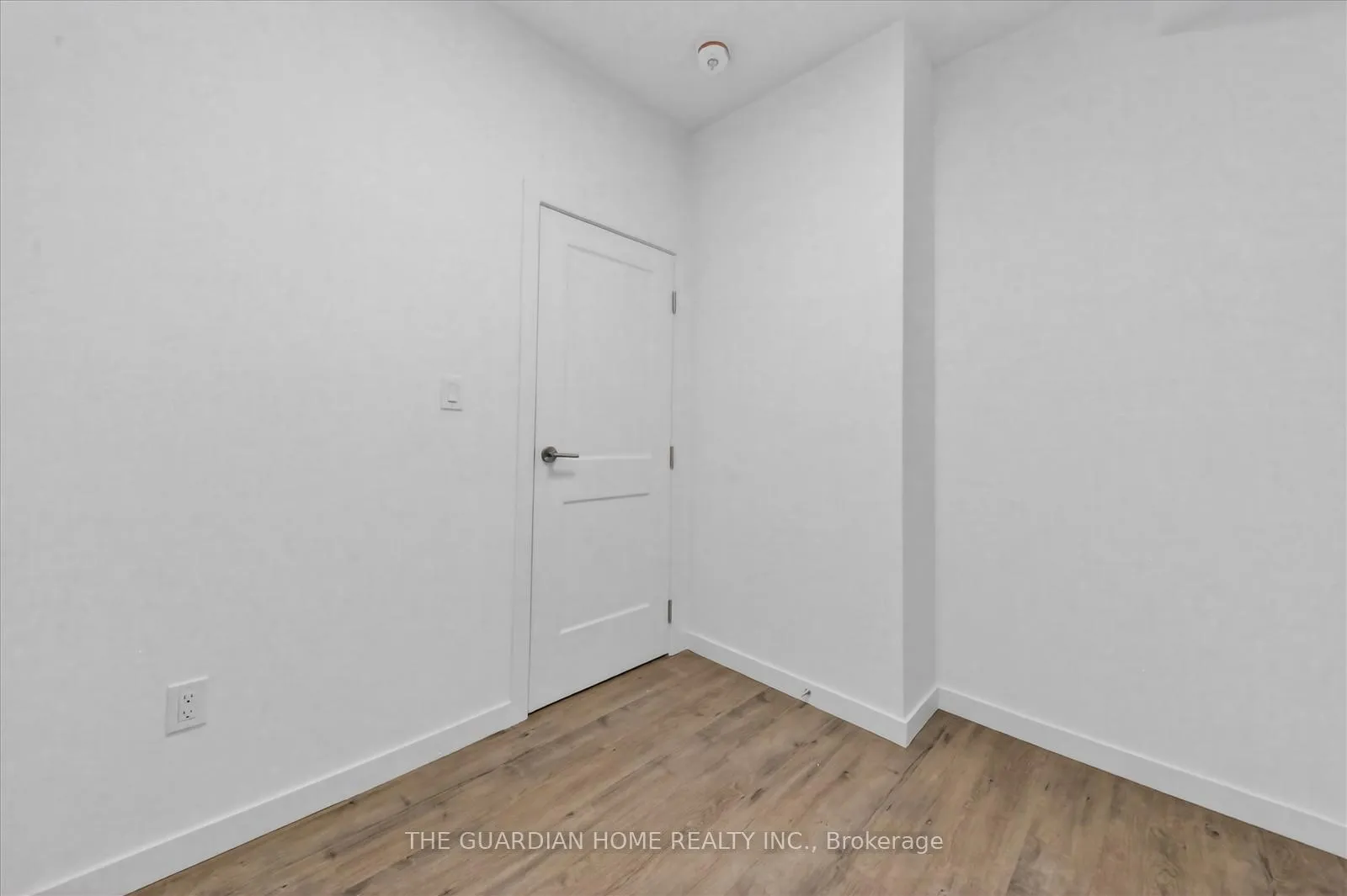 Photo 12 of Unit 5, 3175 Denison Street, Markham, Middlefield — HOMEH