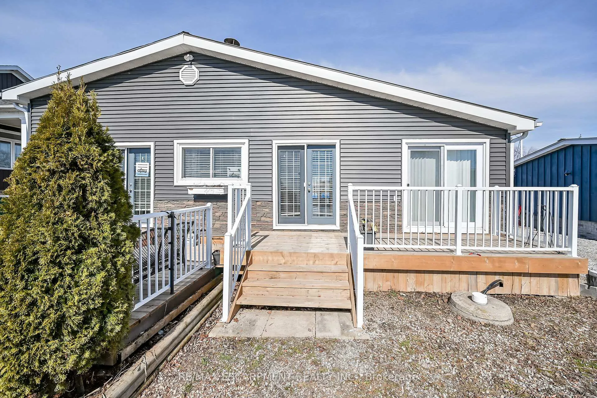 Photo 2 of 87 Lakeshore Road, Haldimand, Nanticoke — HOMEH