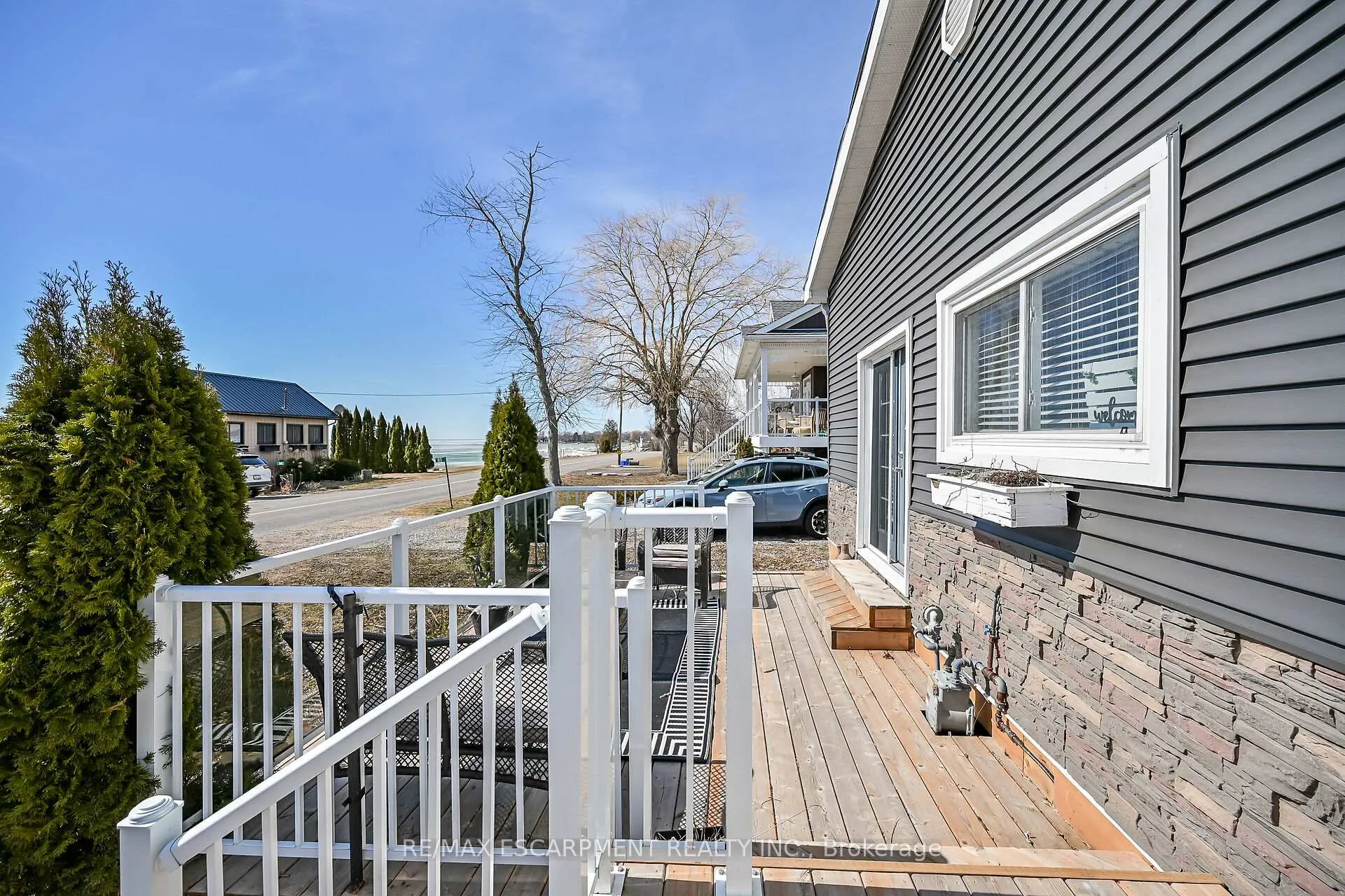Photo 3 of 87 Lakeshore Road, Haldimand, Nanticoke — HOMEH