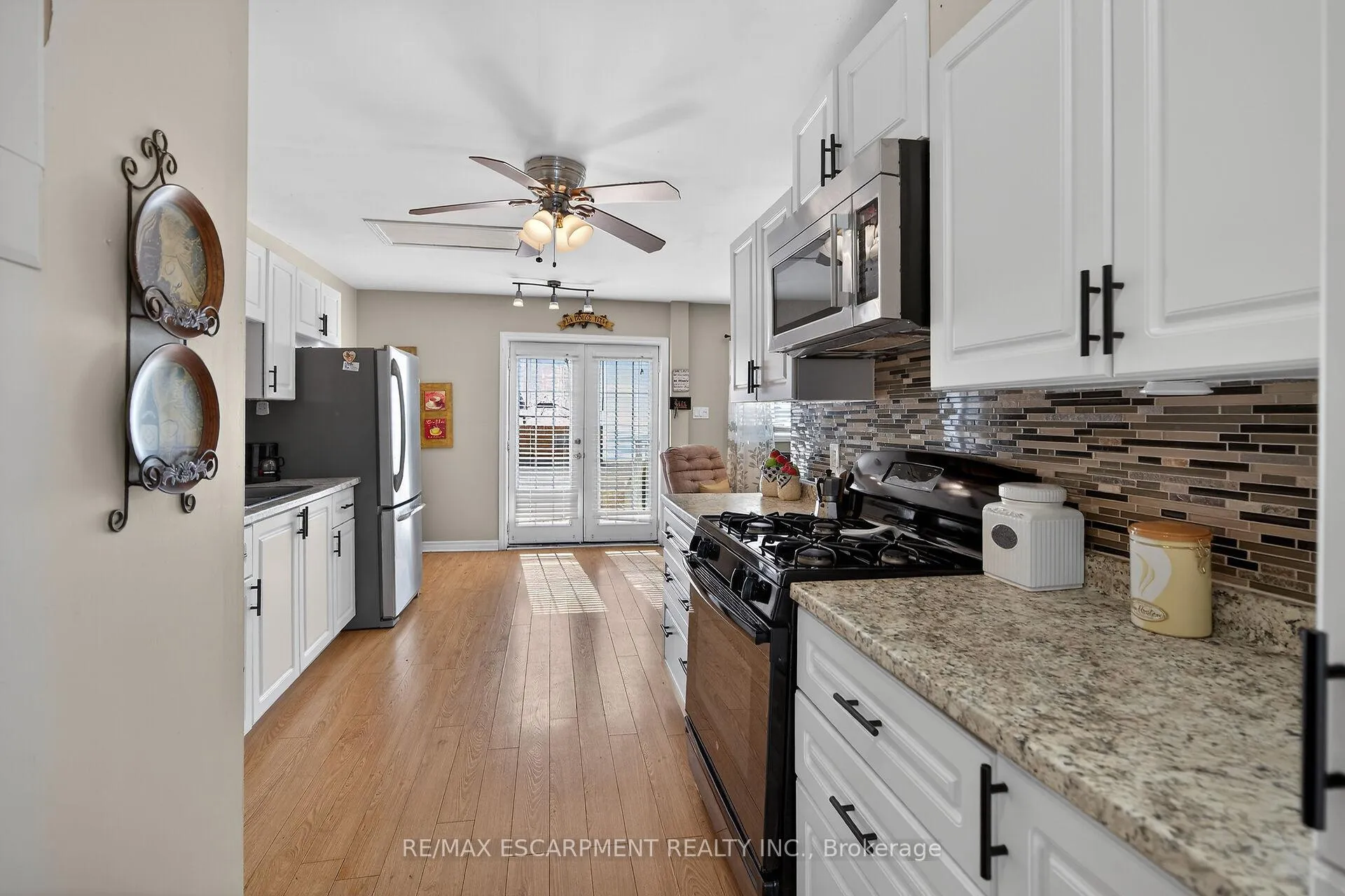 Photo 11 of 87 Lakeshore Road, Haldimand, Nanticoke — HOMEH