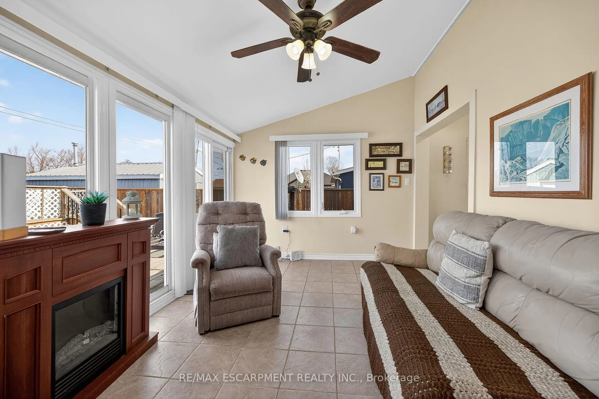 Photo 28 of 87 Lakeshore Road, Haldimand, Nanticoke — HOMEH