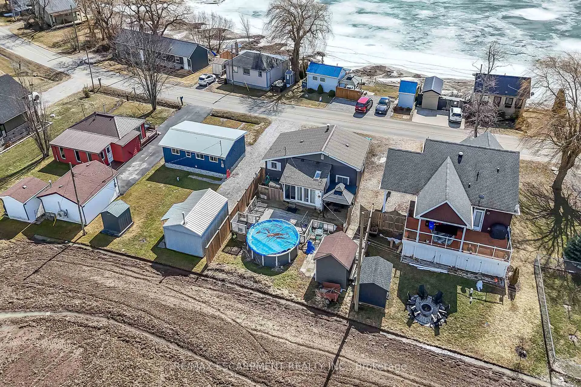 Photo 44 of 87 Lakeshore Road, Haldimand, Nanticoke — HOMEH
