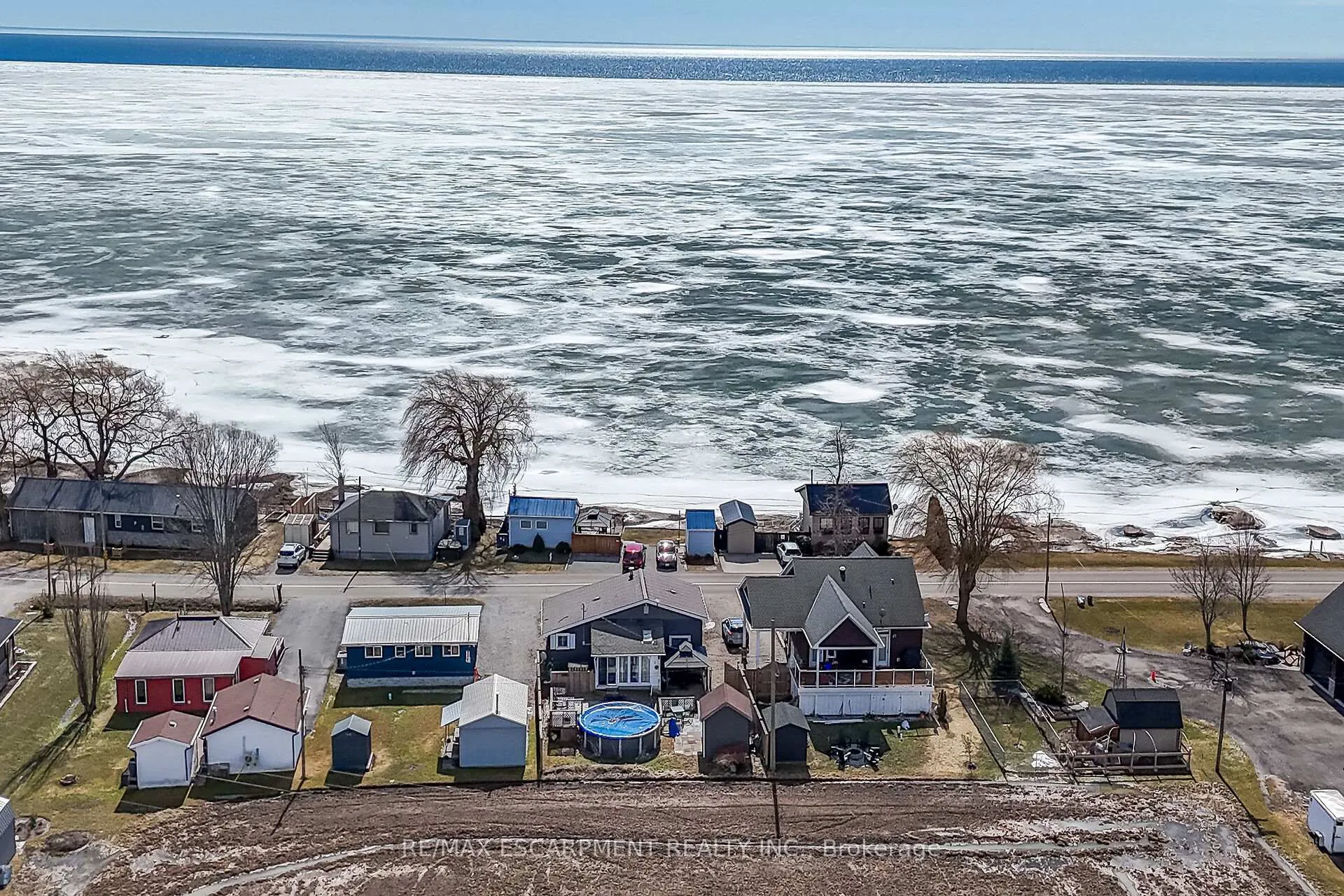 Photo 49 of 87 Lakeshore Road, Haldimand, Nanticoke — HOMEH