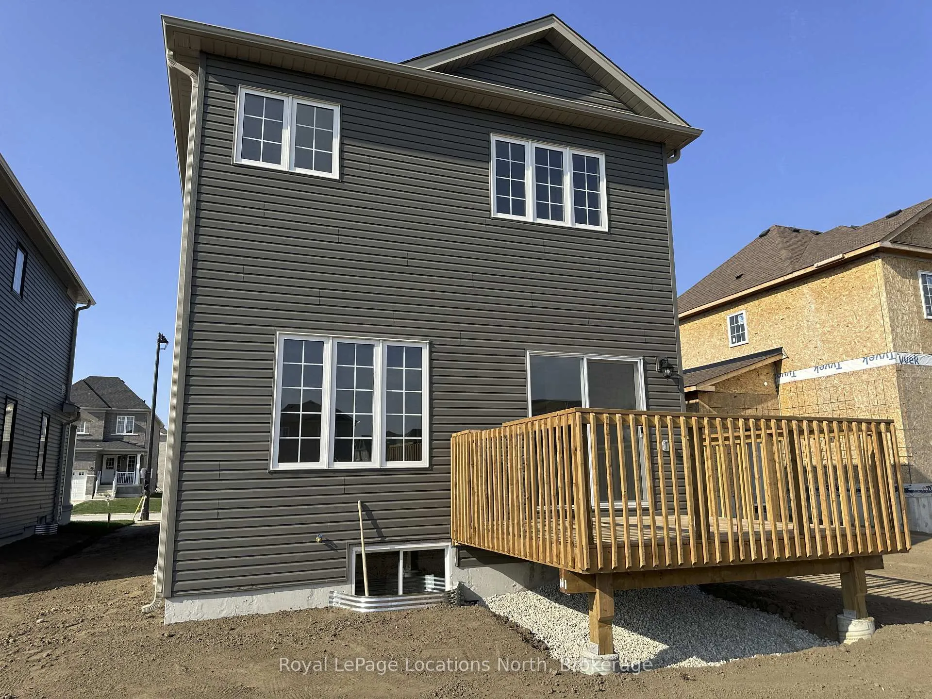 Photo 2 of 231 Mckenzie Drive, Clearview, Stayner — HOMEH