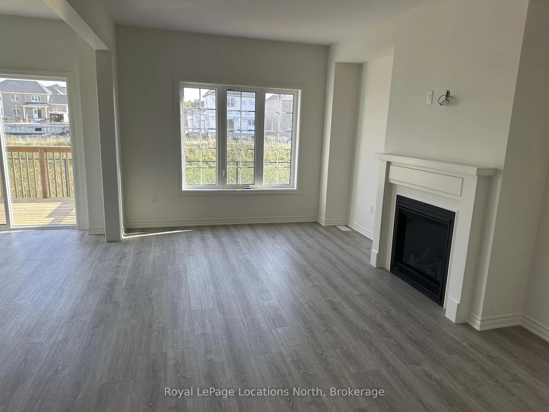 Photo 3 of 231 Mckenzie Drive, Clearview, Stayner — HOMEH