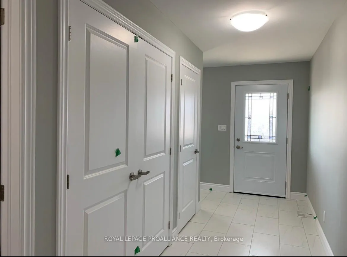 Photo 3 of 22 Stirling Crescent, Prince Edward County, North Marysburg Ward — HOMEH