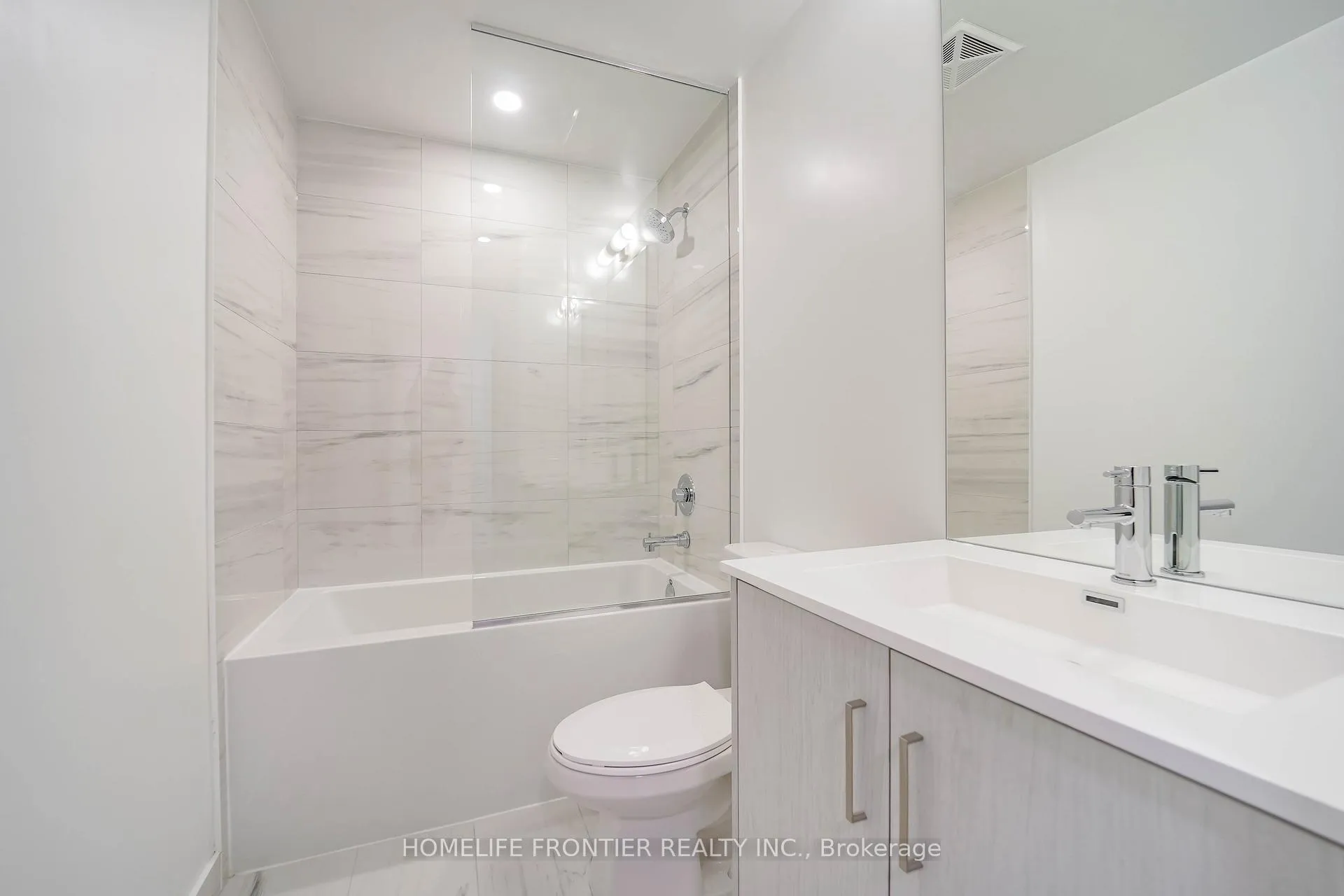 Photo 7 of Unit 1503, 180 Front Street E, Toronto, Moss Park — HOMEH