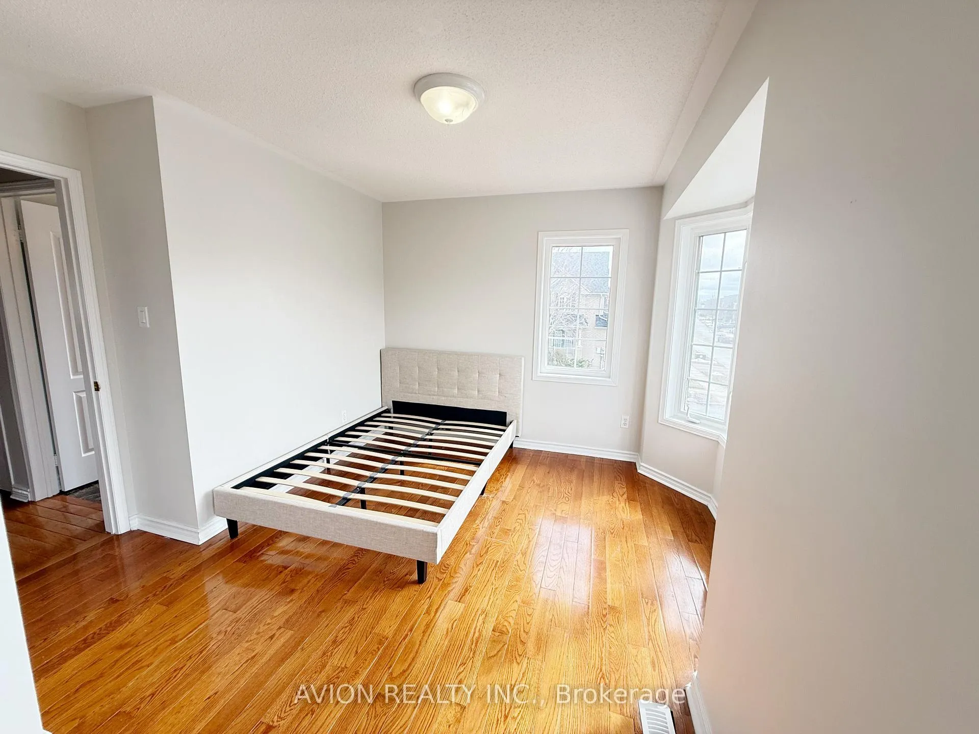 Photo 13 of 235 Fred Mclaren Boulevard, Markham, Wismer — HOMEH