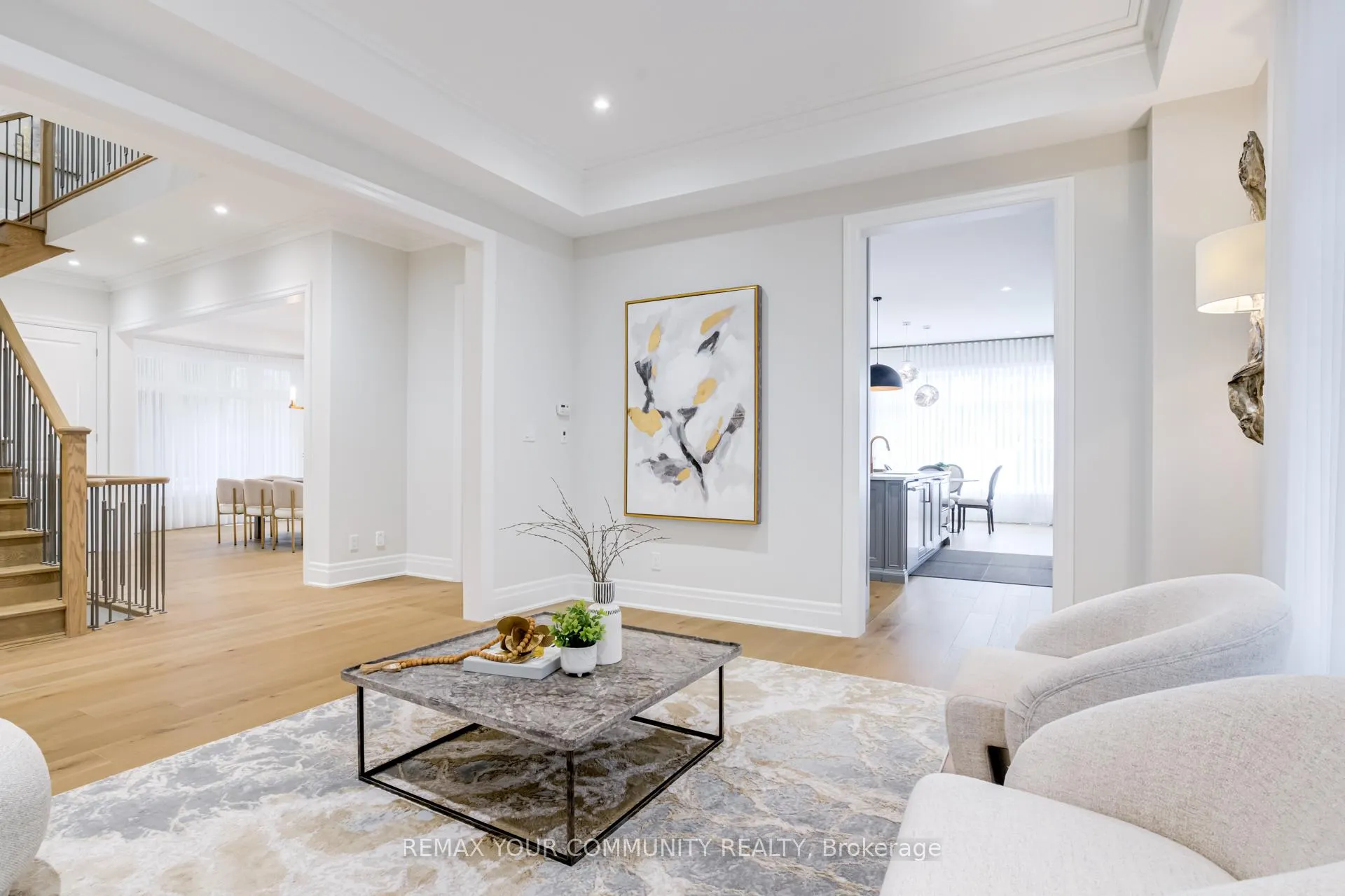 Photo 7 of 9 Casavant Court, Vaughan, Patterson — HOMEH