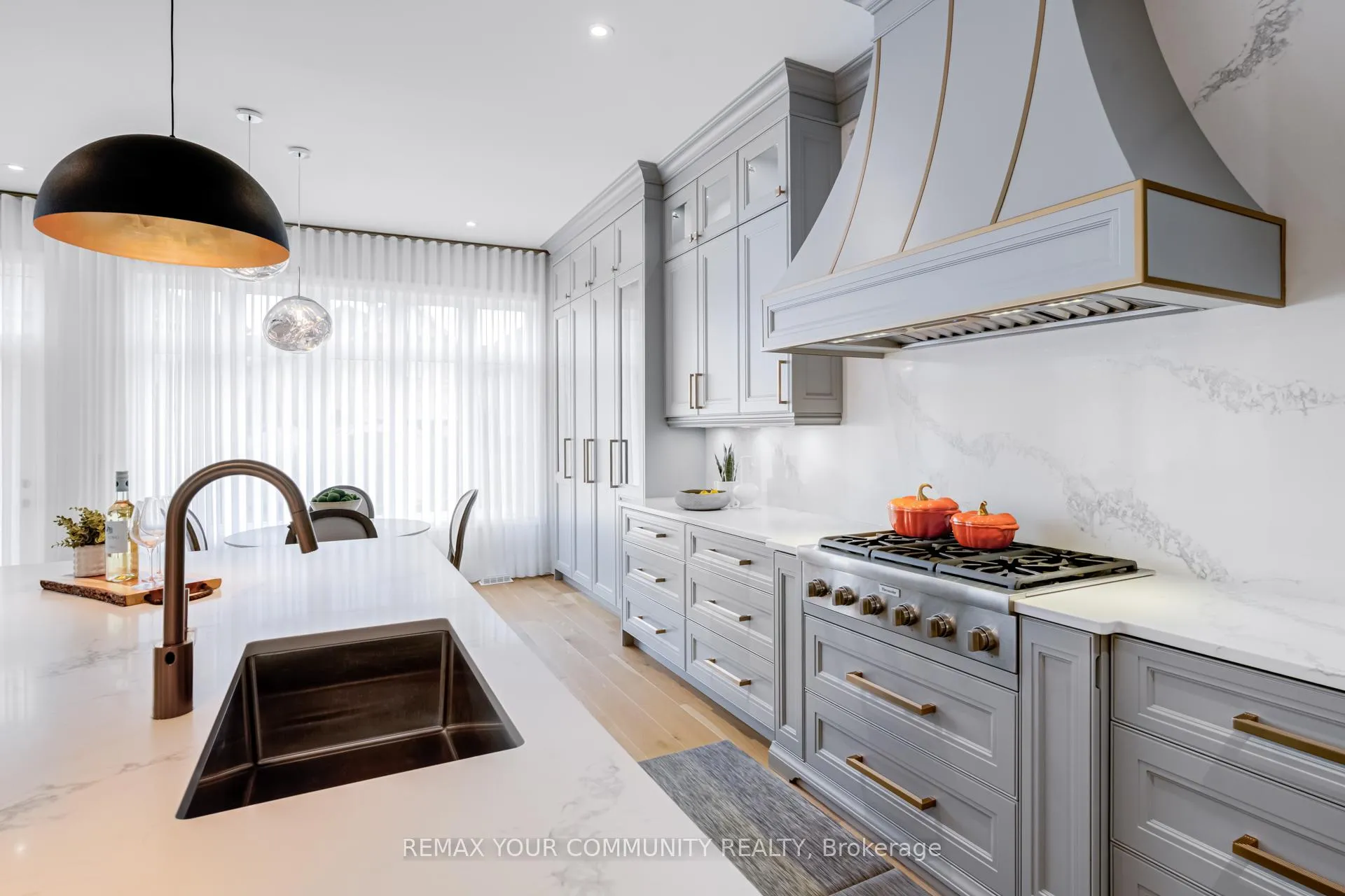 Photo 12 of 9 Casavant Court, Vaughan, Patterson — HOMEH