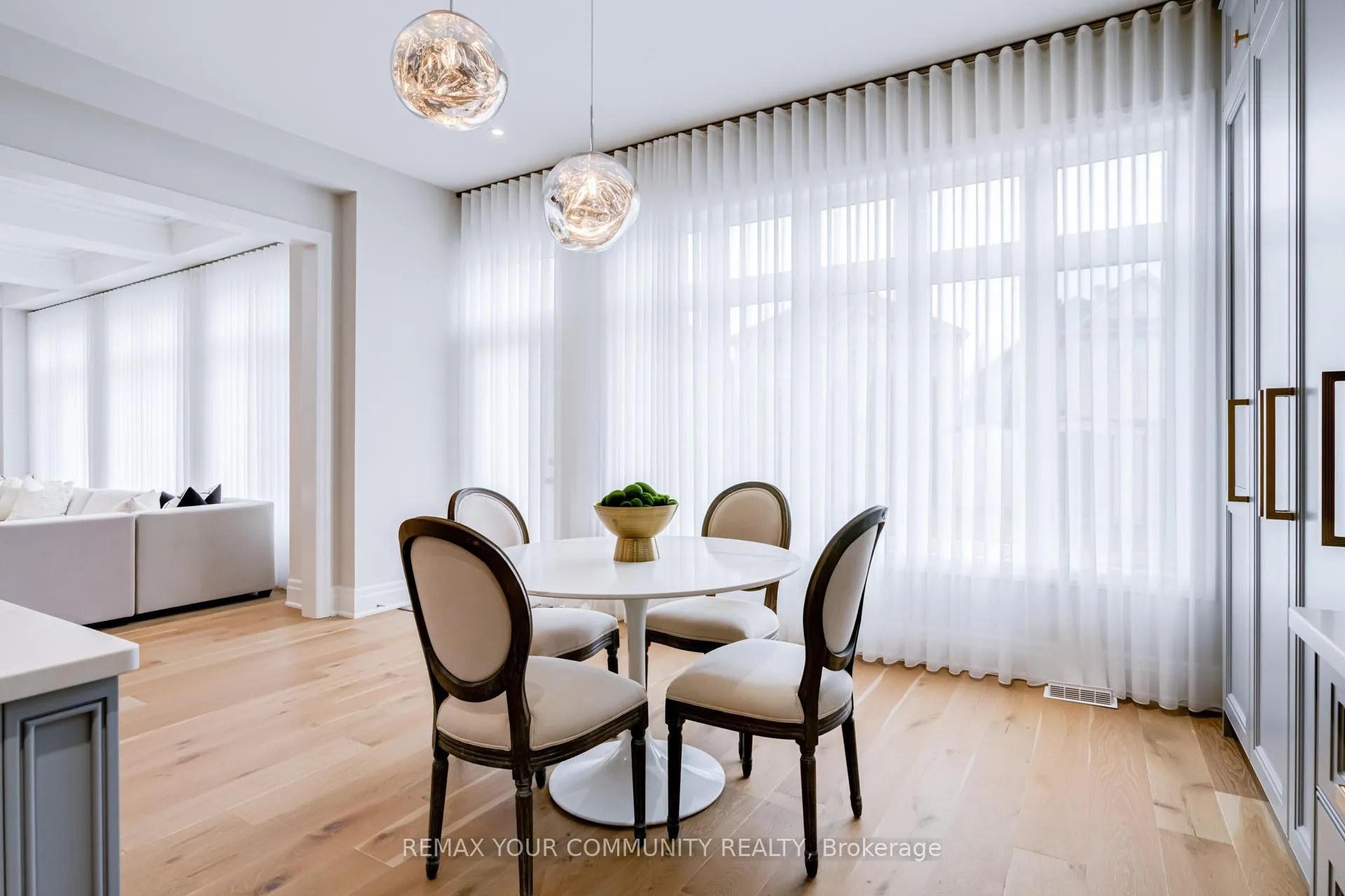 Photo 16 of 9 Casavant Court, Vaughan, Patterson — HOMEH
