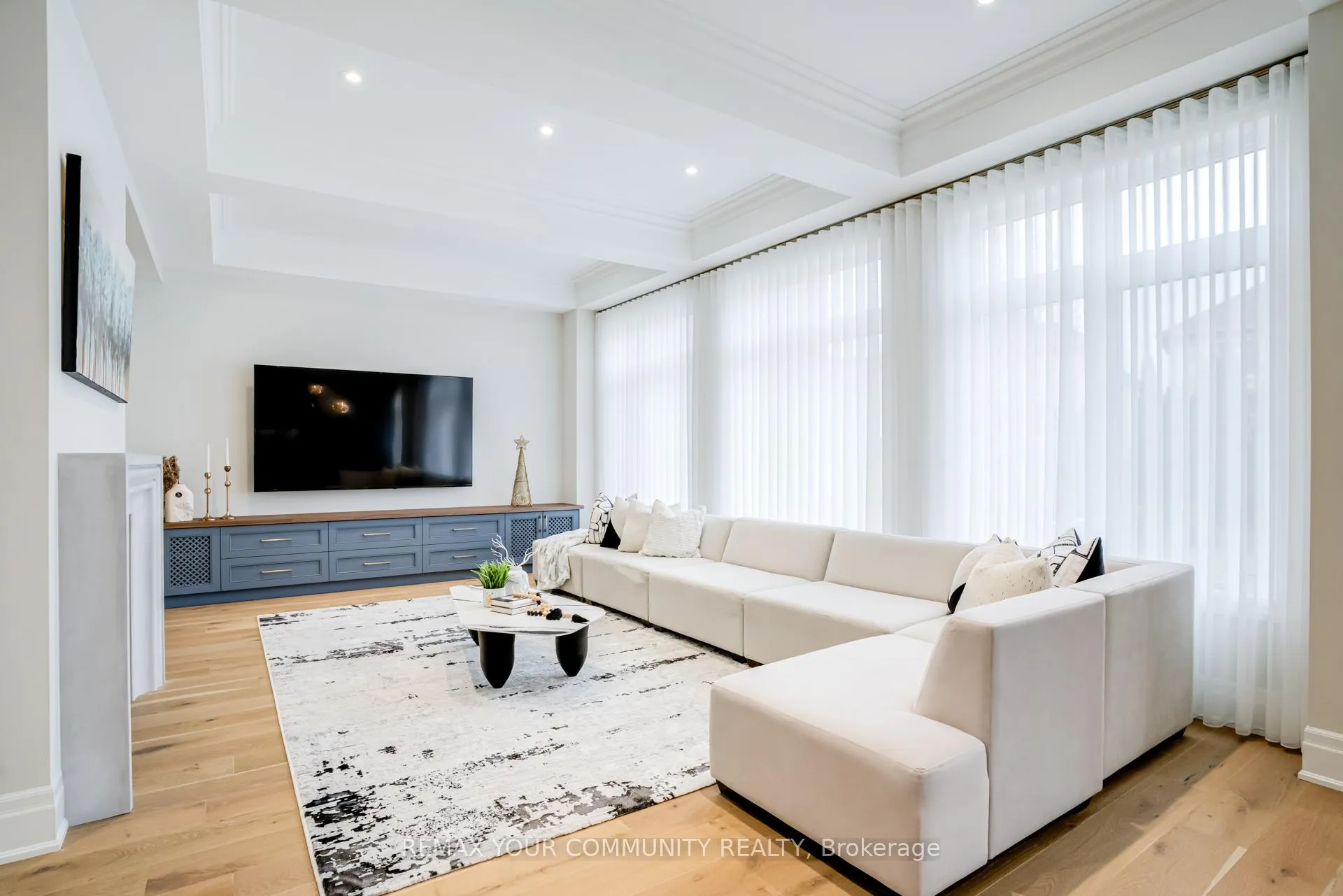 Photo 18 of 9 Casavant Court, Vaughan, Patterson — HOMEH