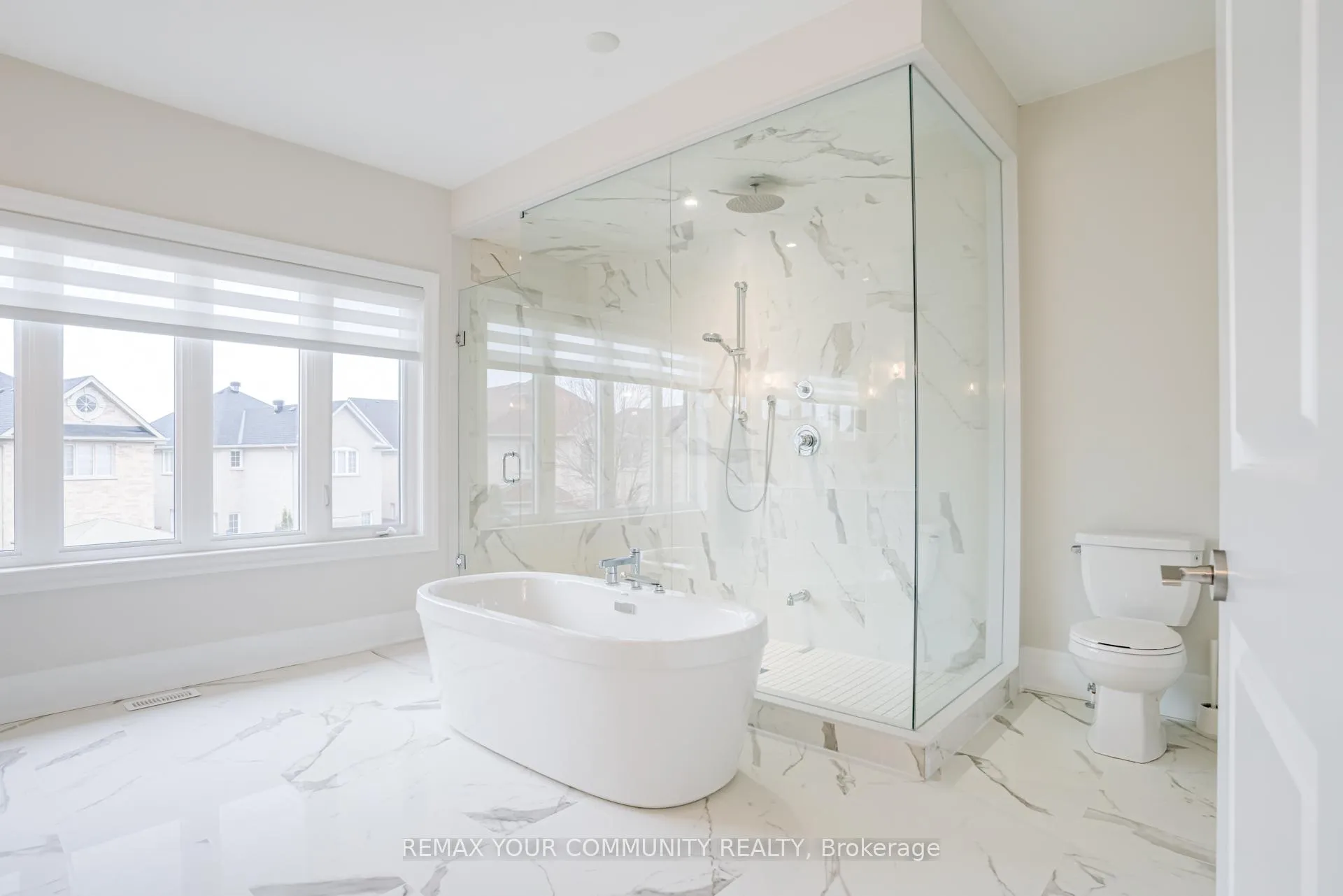 Photo 29 of 9 Casavant Court, Vaughan, Patterson — HOMEH