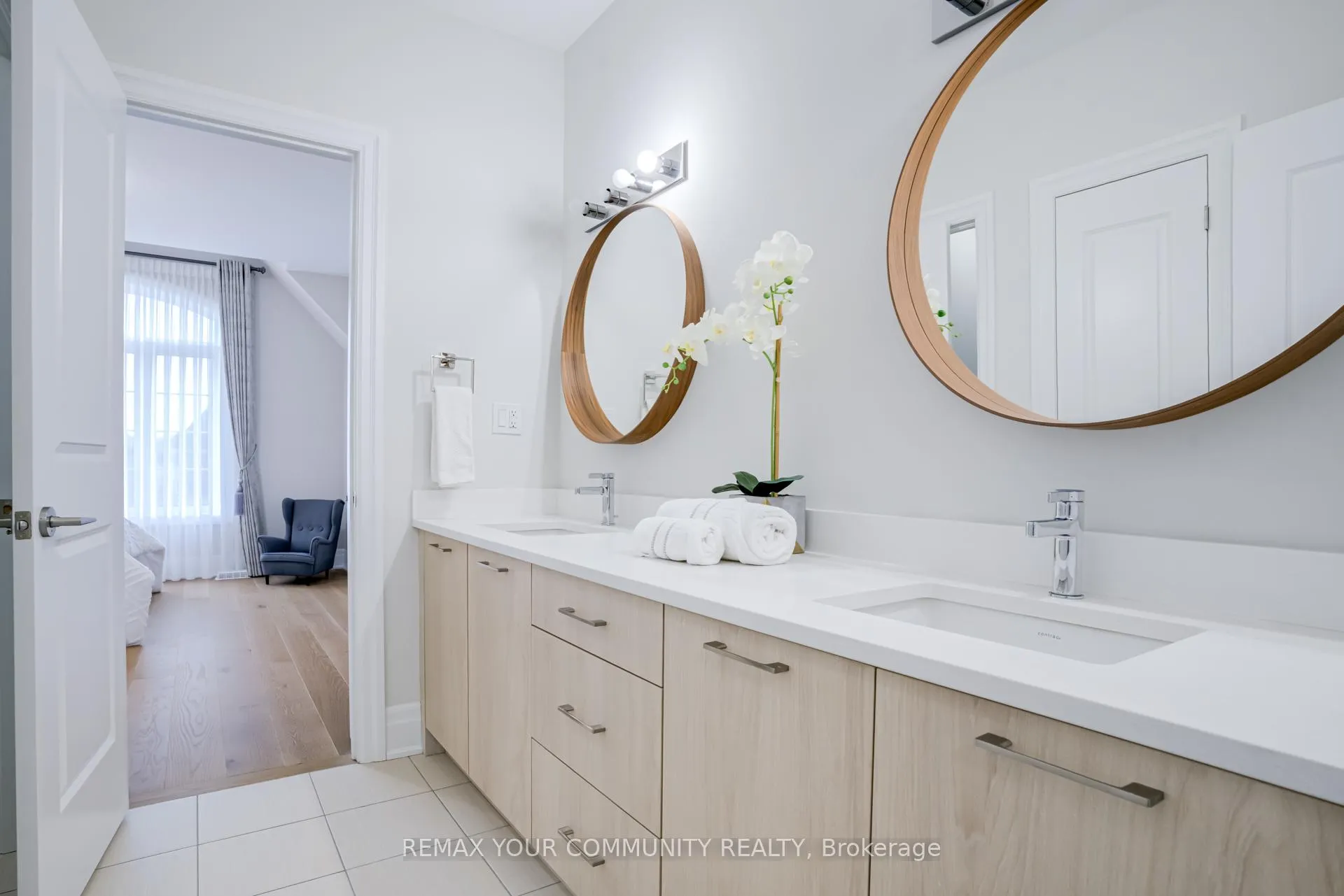 Photo 33 of 9 Casavant Court, Vaughan, Patterson — HOMEH