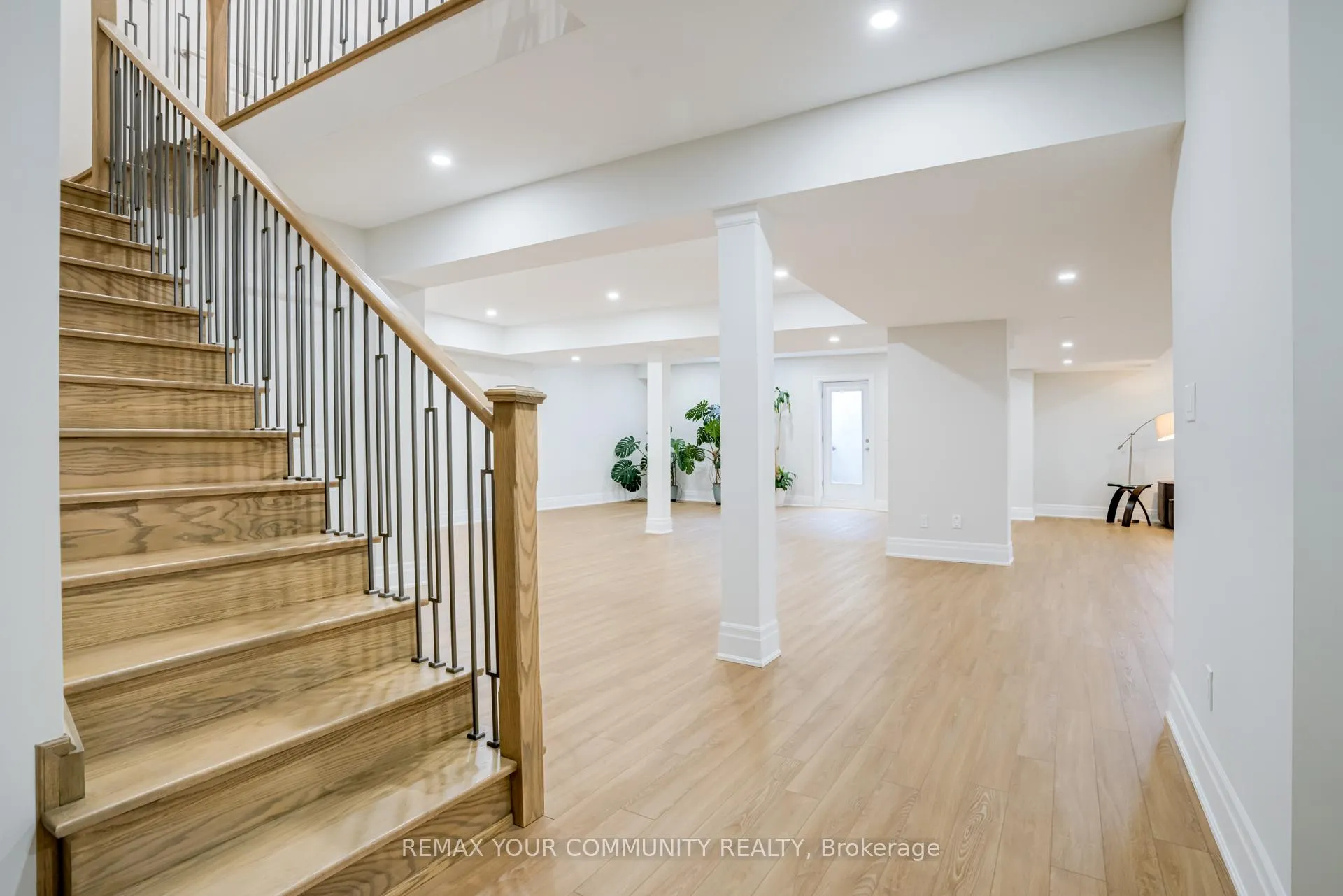 Photo 40 of 9 Casavant Court, Vaughan, Patterson — HOMEH
