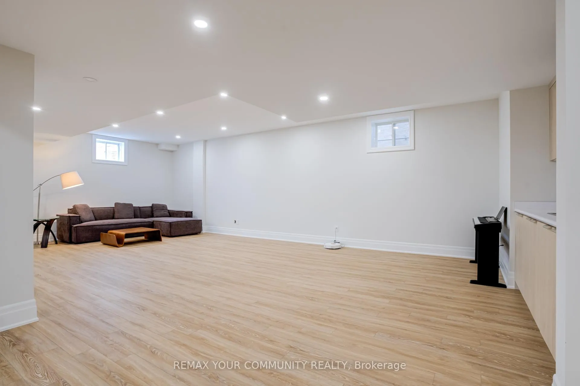 Photo 42 of 9 Casavant Court, Vaughan, Patterson — HOMEH