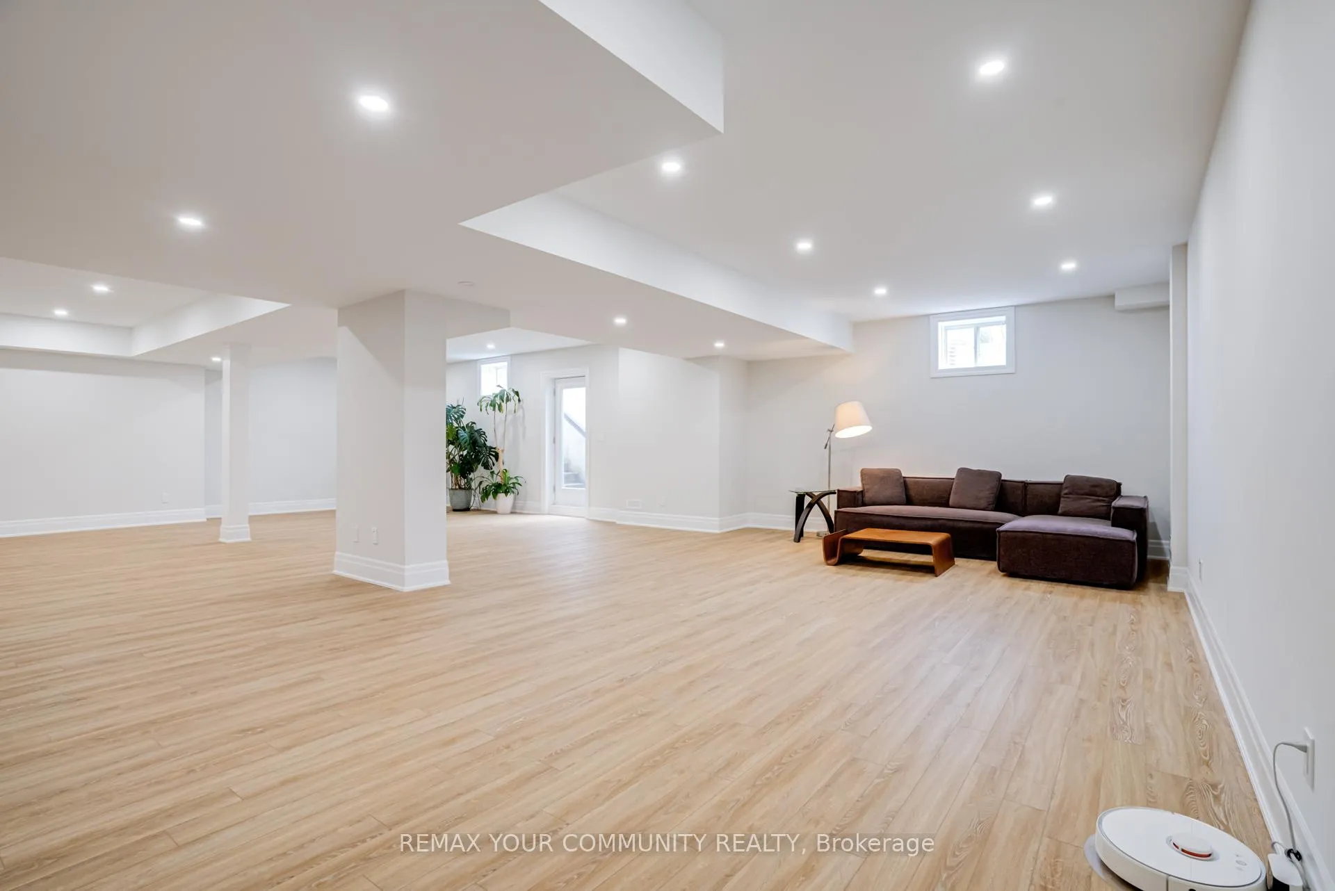 Photo 43 of 9 Casavant Court, Vaughan, Patterson — HOMEH