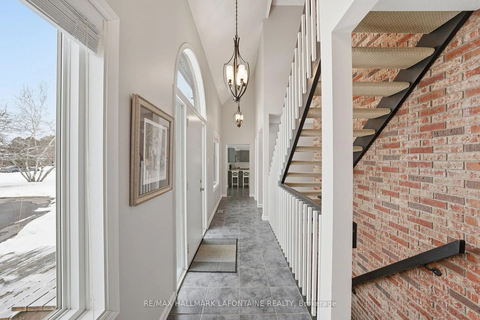 Photo 7 of 1460 Kinsella Drive, Ottawa, Cumberland Estates — HOMEH
