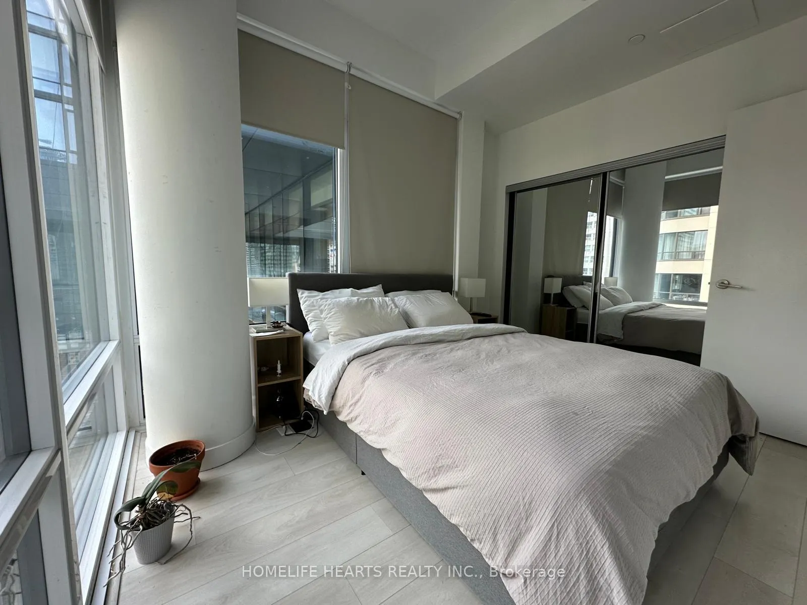 Photo 8 of Unit 703, 18 Maitland Terrace, Toronto, Church-Yonge Corridor — HOMEH