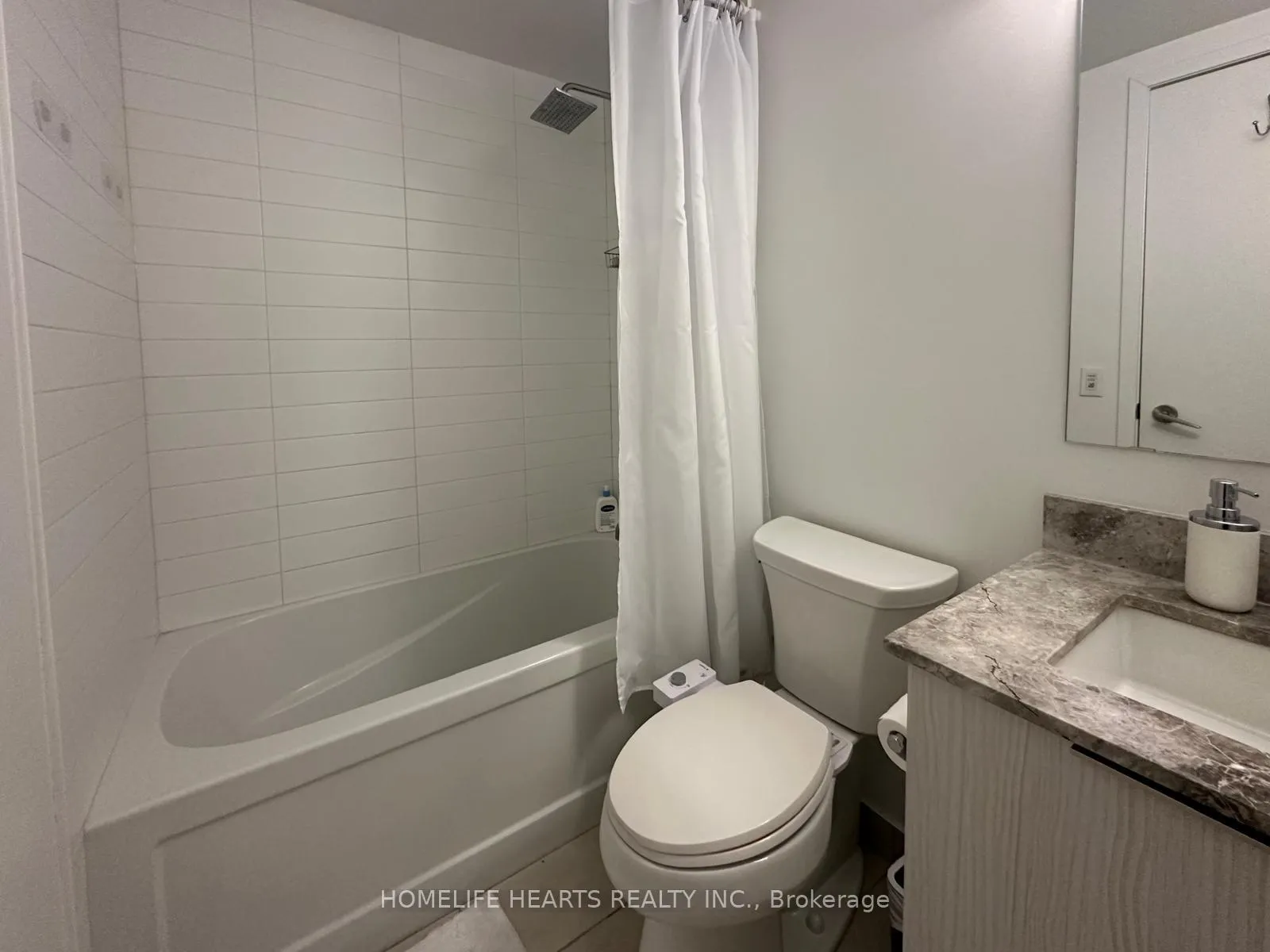 Photo 11 of Unit 703, 18 Maitland Terrace, Toronto, Church-Yonge Corridor — HOMEH