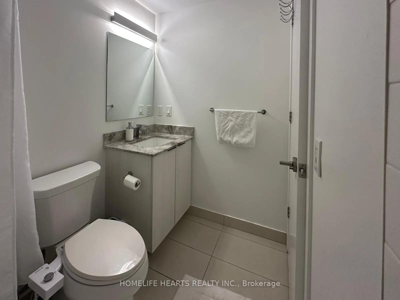Photo 12 of Unit 703, 18 Maitland Terrace, Toronto, Church-Yonge Corridor — HOMEH