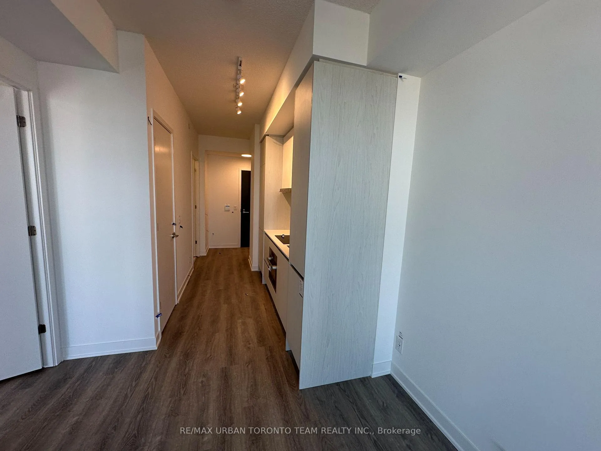 Photo 4 of Unit 2802, 180 Front Street E, Toronto, Moss Park — HOMEH
