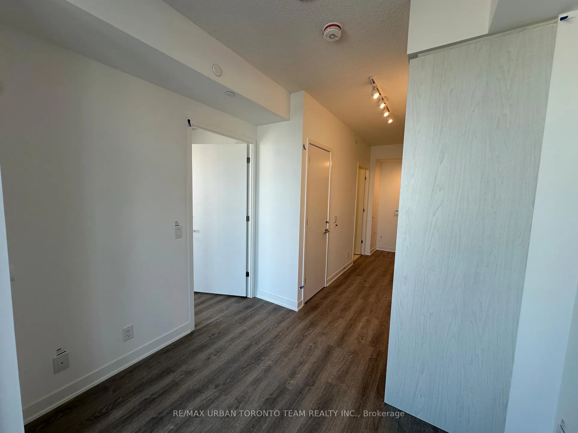 Photo 5 of Unit 2802, 180 Front Street E, Toronto, Moss Park — HOMEH