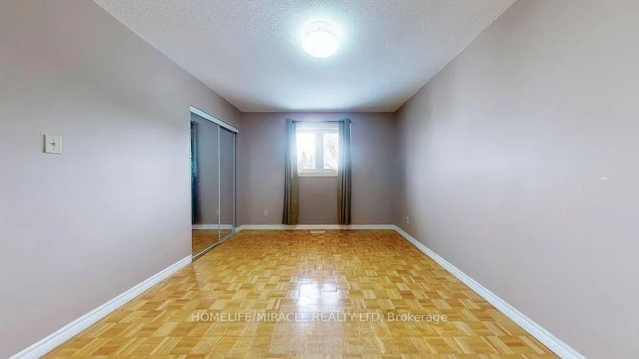 Photo 16 of 118 Wexford Road, Brampton, Heart Lake West — HOMEH