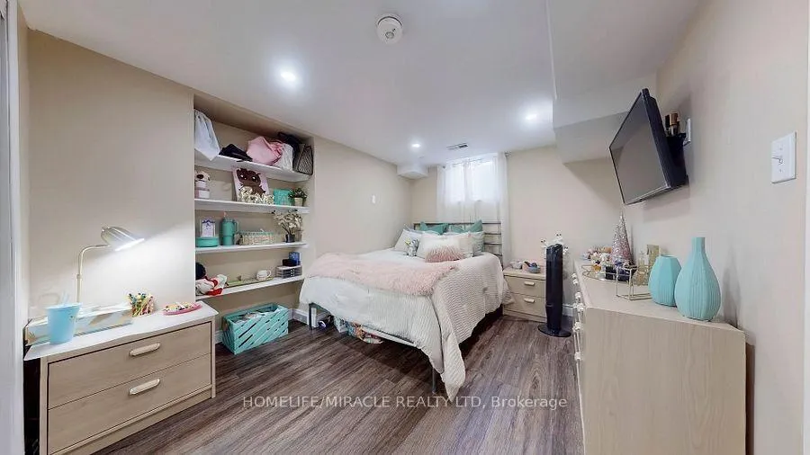 Photo 22 of 118 Wexford Road, Brampton, Heart Lake West — HOMEH