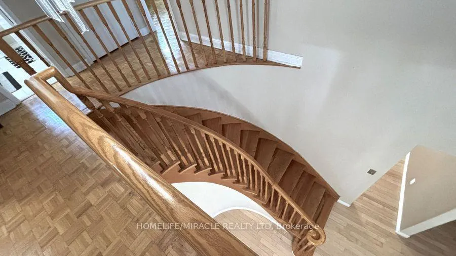 Photo 26 of 118 Wexford Road, Brampton, Heart Lake West — HOMEH