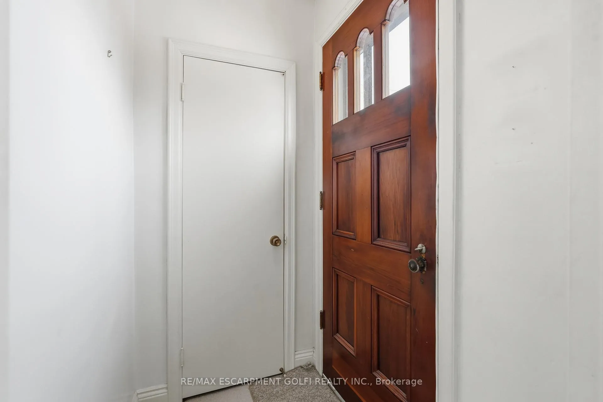 Photo 5 of 306 Concession Street, Hamilton, Inch Park — HOMEH