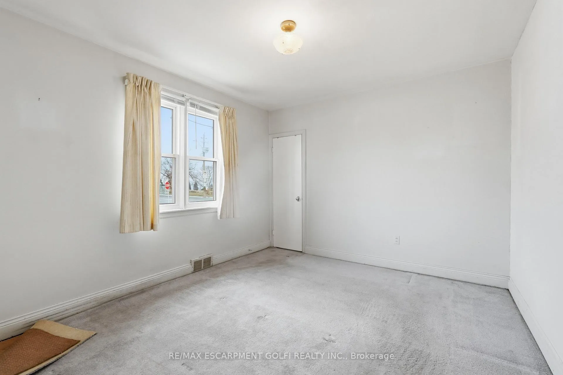 Photo 14 of 306 Concession Street, Hamilton, Inch Park — HOMEH