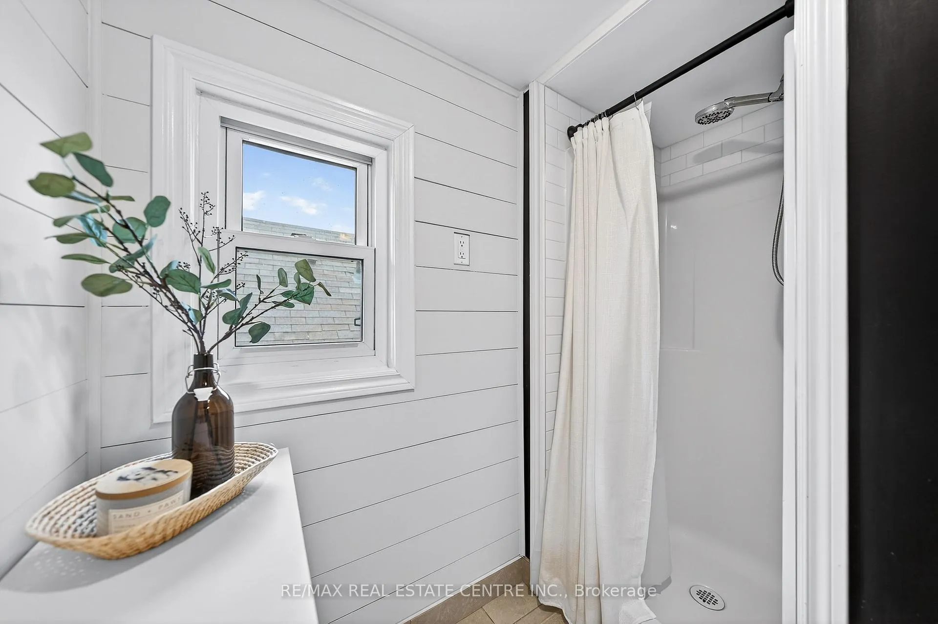 Photo 38 of 447 Herkimer Street, Hamilton, Kirkendall — HOMEH