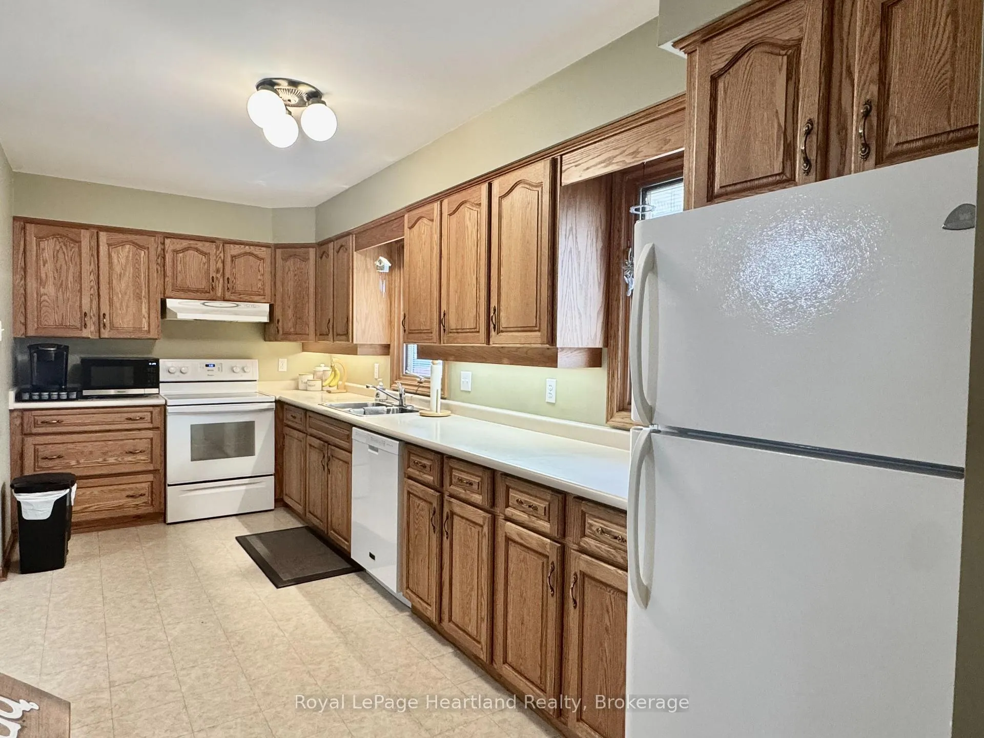 Photo 3 of 36 McDonald Street, Stratford — HOMEH
