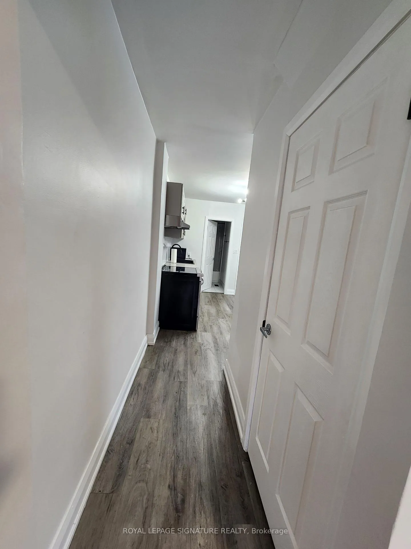 Photo 18 of 731 St Antoine Crescent, Windsor, Sandwich — HOMEH