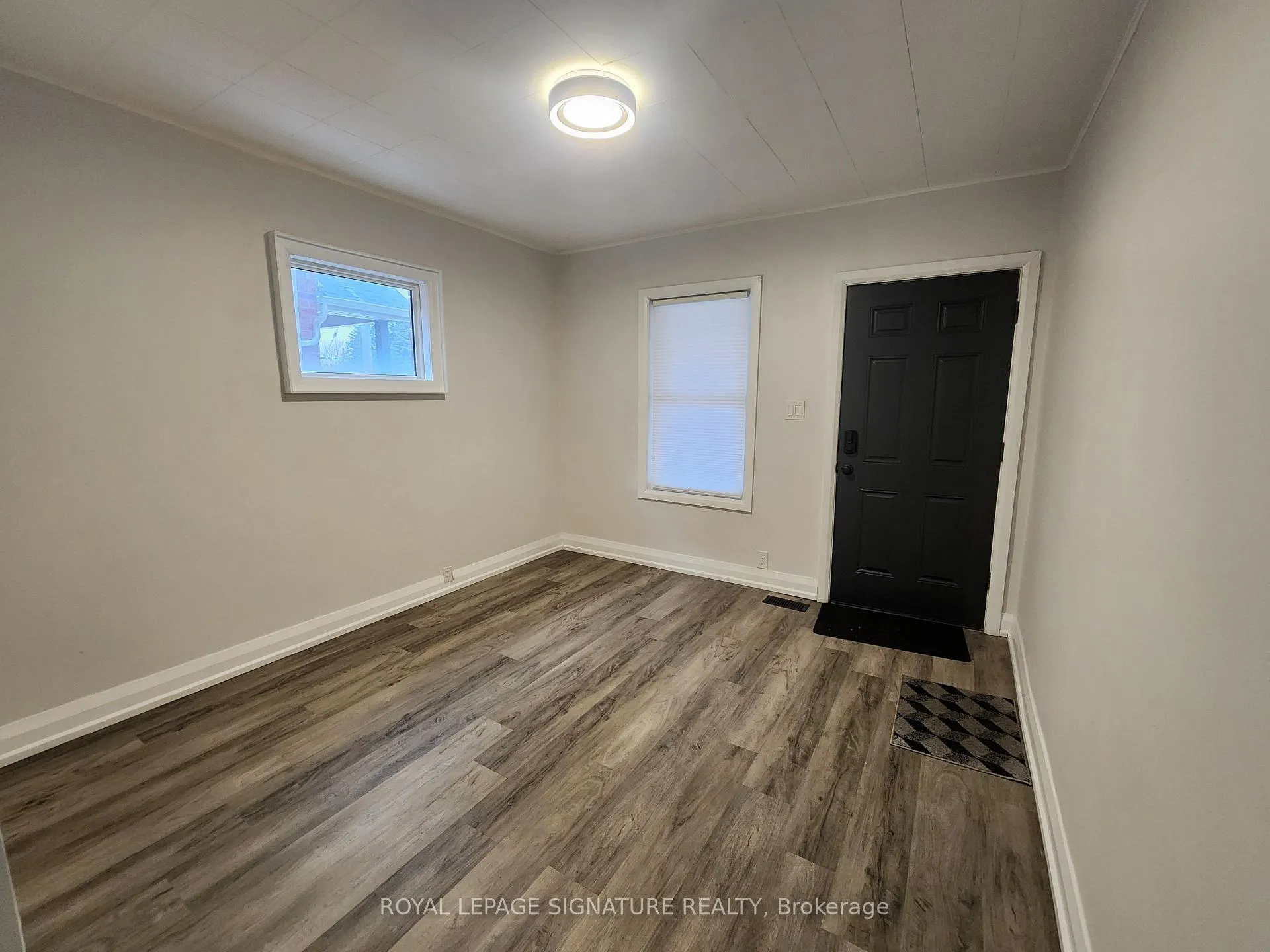 Photo 22 of 731 St Antoine Crescent, Windsor, Sandwich — HOMEH