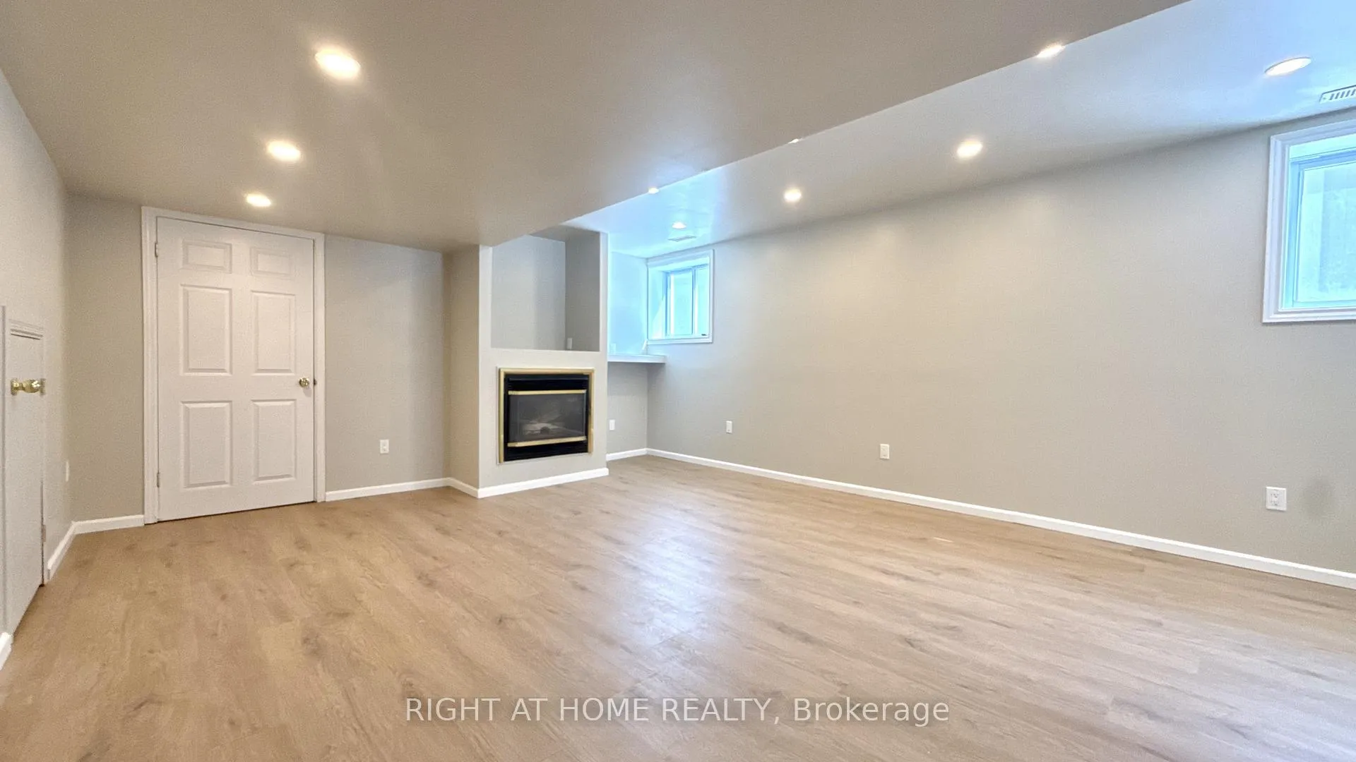 Photo 11 of 254 Smyth Road, Ottawa, Alta Vista/Faircrest Heights — HOMEH
