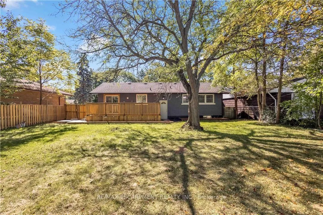 Photo 47 of 7 Swan Drive, St. Catharines, Glendale/Glenridge — HOMEH