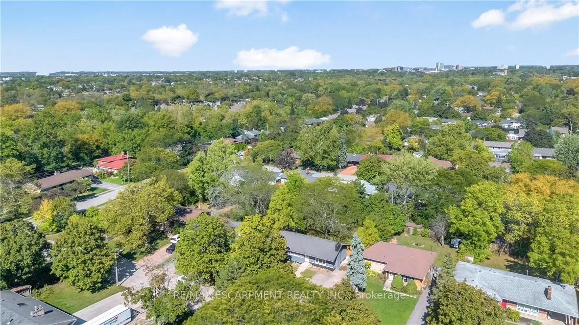 Photo 49 of 7 Swan Drive, St. Catharines, Glendale/Glenridge — HOMEH
