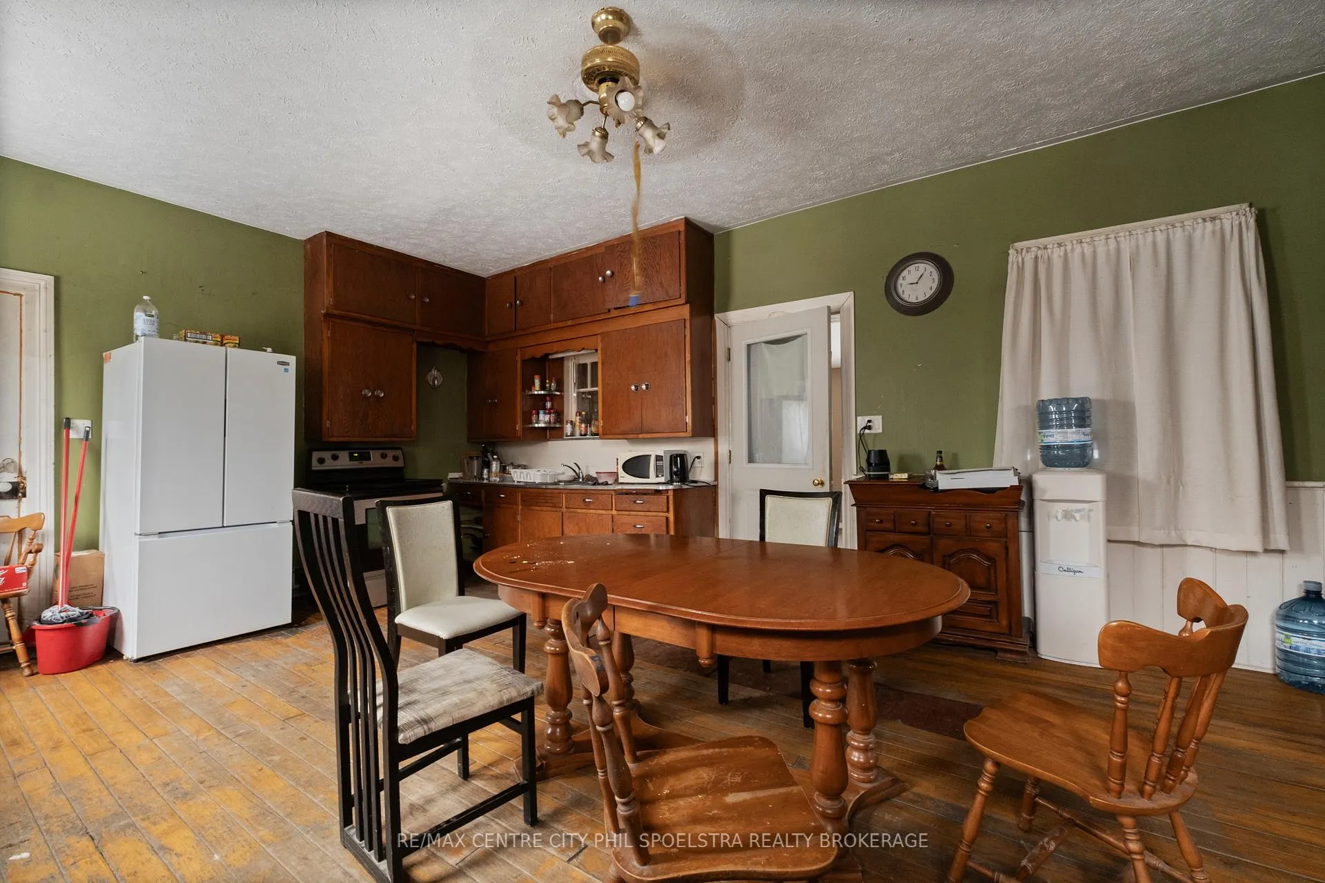 Photo 19 of 544 & 546 Concession 8 Road, Brockton — HOMEH